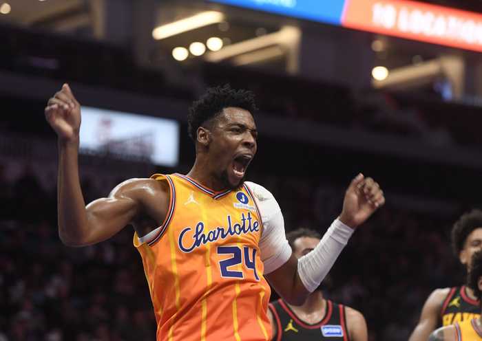 正负值+24最高！米勒半场7中5高效砍下19分4板1助2断2帽 次节11分